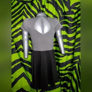 Rock Steady Houndstooth dress XL